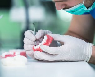 Total parsiyel protez