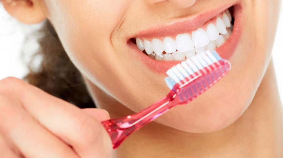 Doğru diş fırçalama tekniği nasıl olmalıdır?